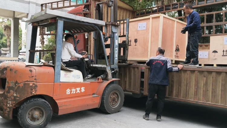 铝箔时博在线-时博在线（中国）
装车发货